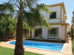 Moradia > T6 - Alvor, Portim�o, Faro (Algarve)