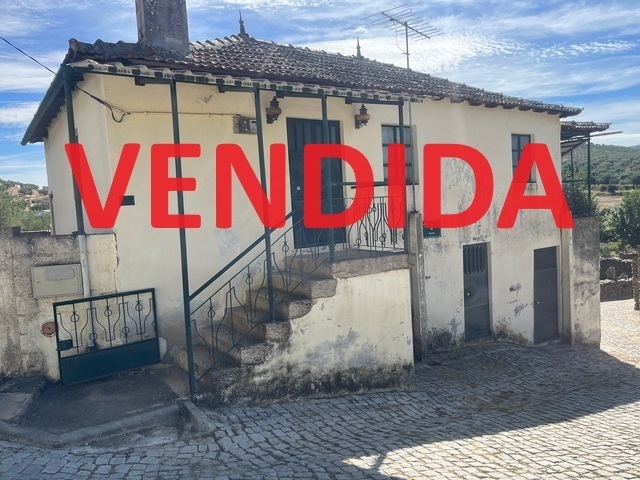 Moradia T3 - Vilar de Ledra, Mirandela, Bragana - Imagem grande