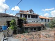 Moradia T4 - Freixiel, Vila Flor, Bragan�a