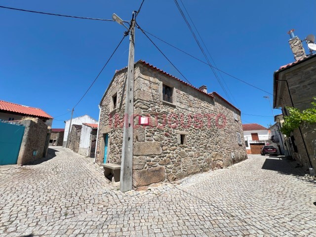 Moradia T1 - Aldeia da Ponte, Sabugal, Guarda - Imagem grande