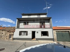 Moradia T5 - Almeida, Almeida, Guarda