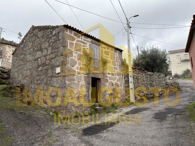 Moradia T2 - Forno Telheiro, Celorico da Beira, Guarda - Imagem grande