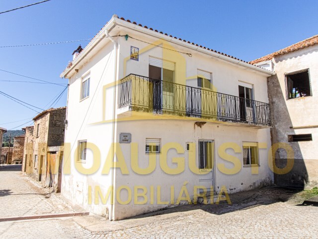 Moradia T2 - Figueira de Castelo Rodrigo, Figueira de Castelo Rodrigo, Guarda - Imagem grande