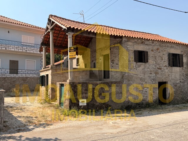 Moradia T2 - Aldeia de Santo Ant�nio, Sabugal, Guarda - Imagem grande
