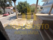 Moradia T2 - Aldeia de Santo Ant�nio, Sabugal, Guarda - Miniatura: 3/9