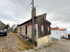 Moradia T3 - Folgosinho, Gouveia, Guarda