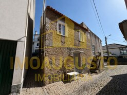 Moradia T3 - Pa�os da Serra, Gouveia, Guarda