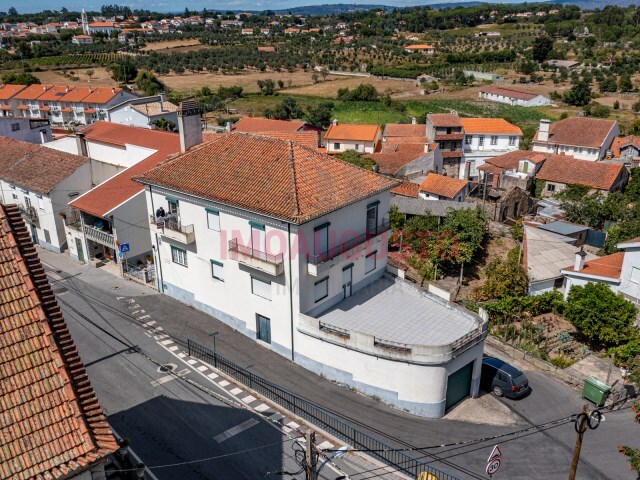 Moradia - Vila Nova de Tazem, Gouveia, Guarda - Imagem grande