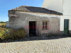 Moradia T2 - Castelo Mendo, Almeida, Guarda