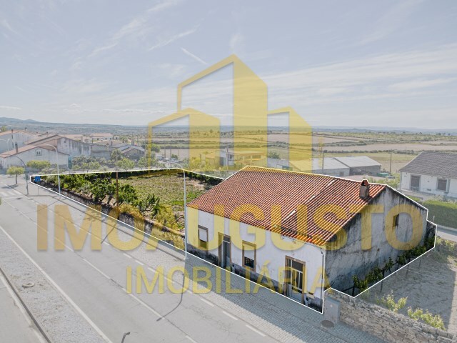 Moradia T4 - Escalh�o, Figueira de Castelo Rodrigo, Guarda - Imagem grande