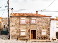 Moradia T4 - Escalho, Figueira de Castelo Rodrigo, Guarda