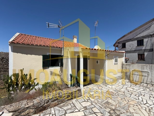 Moradia T2 - Santo Estev�o, Sabugal, Guarda - Imagem grande