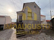 Moradia T3 - Marmeleiro, Guarda, Guarda - Miniatura: 1/9