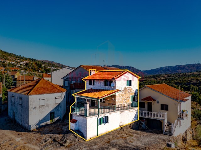 Moradia T4 - Sobral Pichorro, Fornos de Algodres, Guarda - Imagem grande