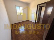 Moradia T3 - Aldeia de Santo Ant�nio, Sabugal, Guarda - Miniatura: 2/9