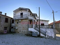 Moradia T4 - Pousafoles do Bispo, Sabugal, Guarda
