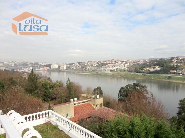 Moradia > T6 - Oliveira do Douro, Vila Nova de Gaia, Porto - Imagem grande
