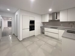 Moradia T3 - Fern�o Ferro, Seixal, Set�bal