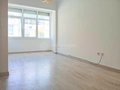 Apartamento T2 - Charneca da Caparica, Almada, Setúbal