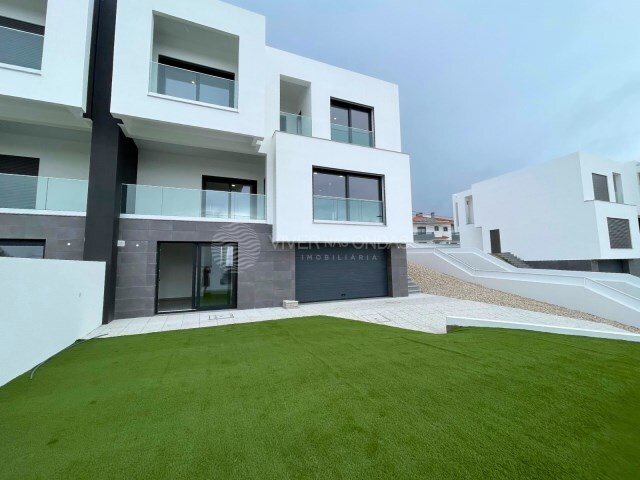 Moradia T4 - Corroios, Seixal, Set�bal - Imagem grande