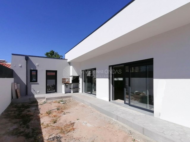 Moradia T3 - Fern�o Ferro, Seixal, Set�bal - Imagem grande