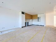 Apartamento T3 - Charneca da Caparica, Almada, Set�bal - Miniatura: 1/9
