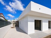 Moradia T3 - Fern�o Ferro, Seixal, Set�bal - Miniatura: 1/9