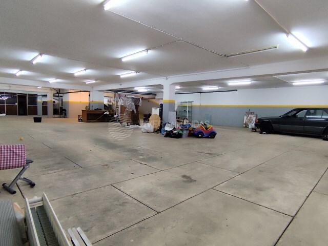 Garagem - Mafamude, Vila Nova de Gaia, Porto - Imagem grande