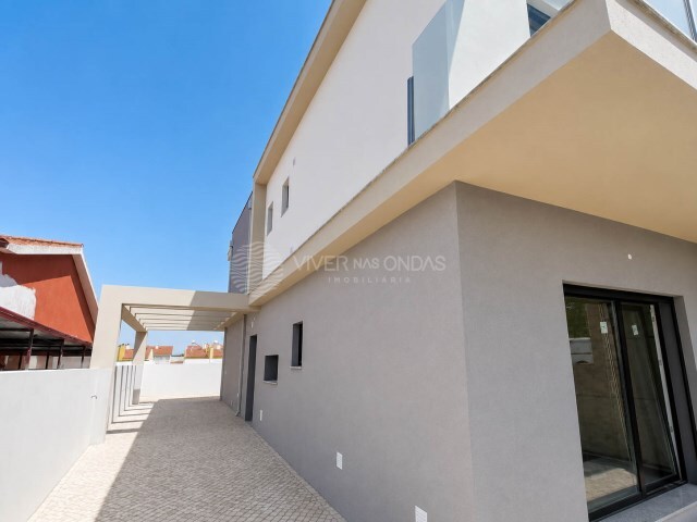 Moradia T3 - Fern�o Ferro, Seixal, Set�bal - Imagem grande