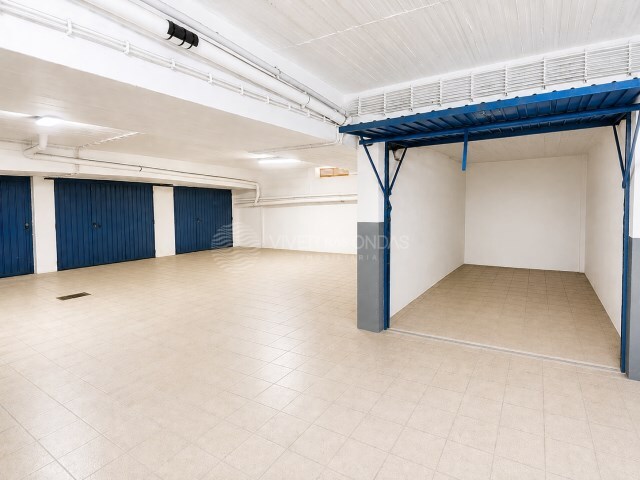 Garagem - Costa da Caparica, Almada, Set�bal - Imagem grande