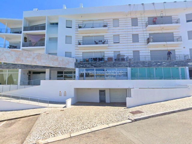 Com�rcio - Barcarena, Oeiras, Lisboa - Imagem grande