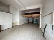 Loja - Loures, Loures, Lisboa - Miniatura: 1/5