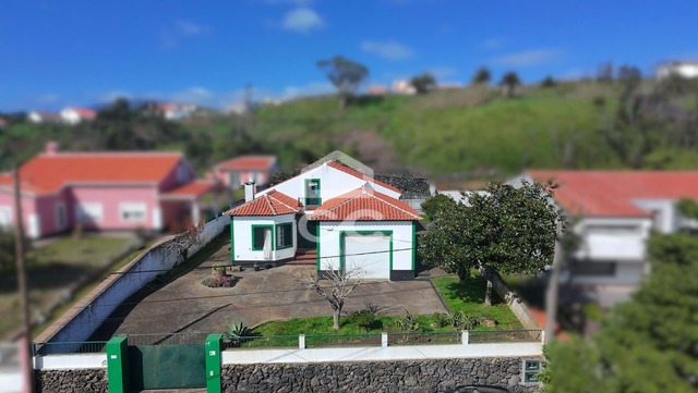 Moradia T5 - Angra do Heroismo, Angra do Heroismo, Ilha Terceira - Imagem grande