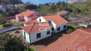 Moradia T5 - Angra do Heroismo, Angra do Heroismo, Ilha Terceira - Miniatura: 21/23
