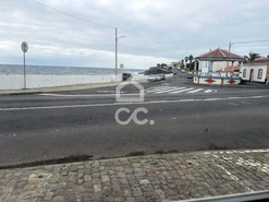 Moradia T1 - Angra do Heroismo, Angra do Heroismo, Ilha Terceira - Miniatura: 22/24