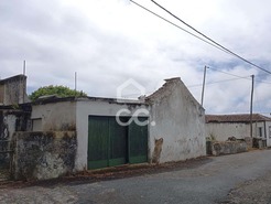 Ruina T0 - Lajes, Seia, Guarda - Miniatura: 1/10