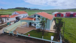 Moradia T5 - Fontinhas, Praia da Vit�ria, Ilha Terceira - Miniatura: 25/26