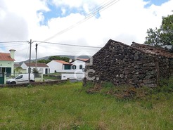 Ruina T0 - Biscoitos, Praia da Vit�ria, Ilha Terceira - Miniatura: 11/14