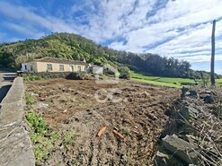 Moradia T2 - Santa B�rbara, Angra do Heroismo, Ilha Terceira