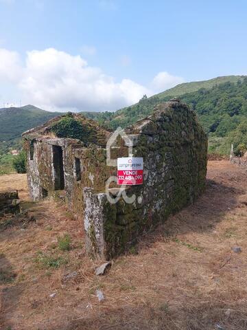 Ruina T0 - Fornelo do Monte, Vouzela, Viseu - Imagem grande