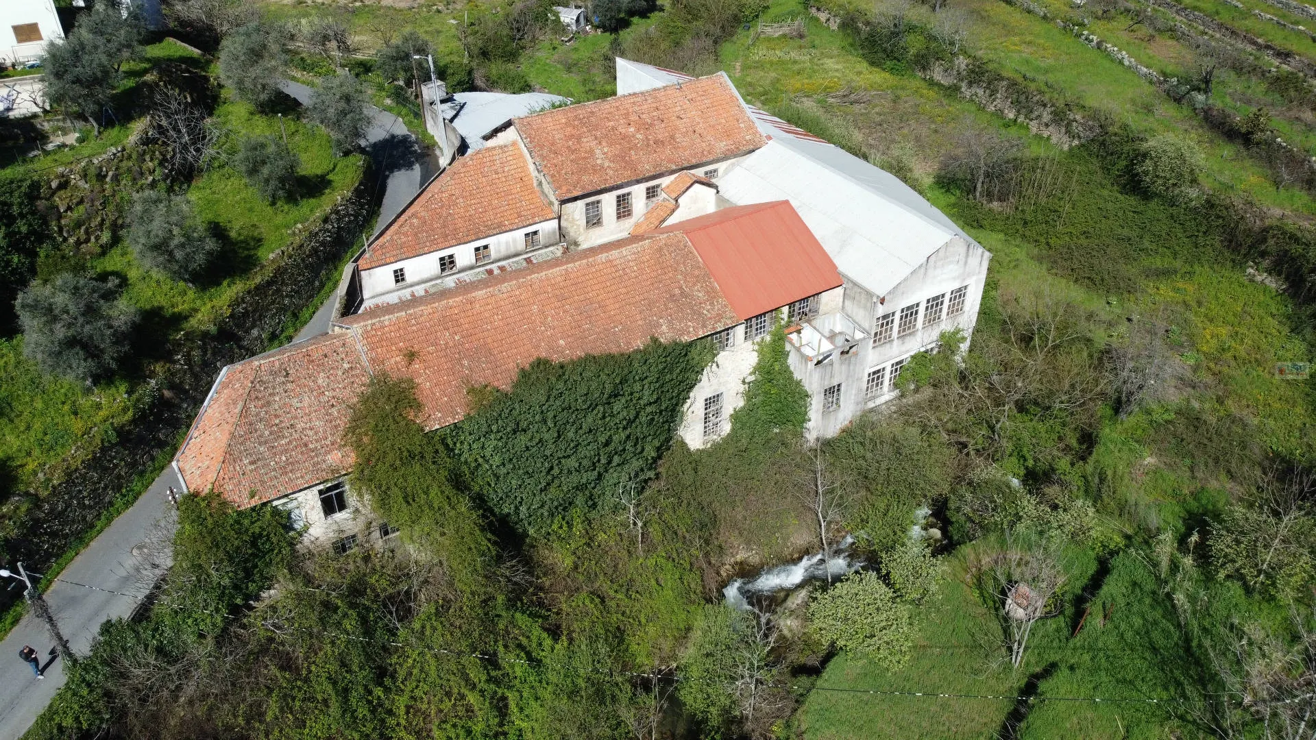 Armazm T0 - Covilh, Covilh, Castelo Branco - Miniatura: 1/9