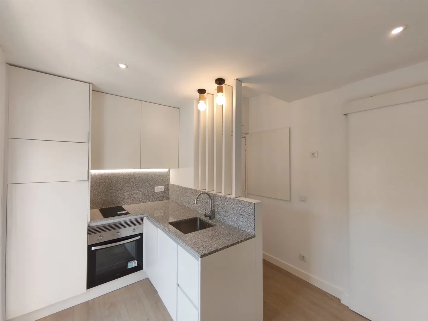 Apartamento T1 - S Nova, Coimbra, Coimbra - Miniatura: 2/9