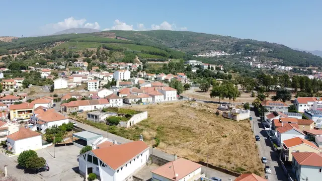 Terreno Urbano T0 - Tortosendo, Covilh�, Castelo Branco - Imagem grande