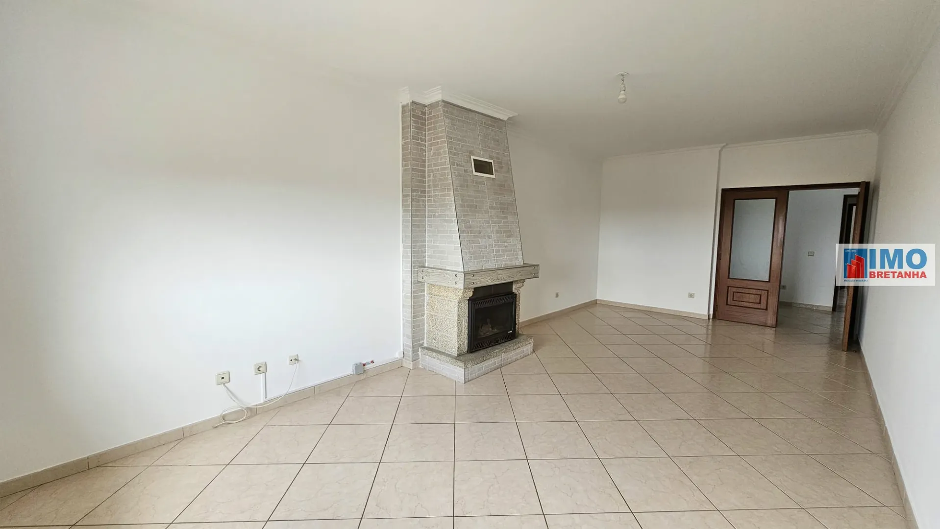 Apartamento T3 - Alcains, Castelo Branco, Castelo Branco - Miniatura: 3/9