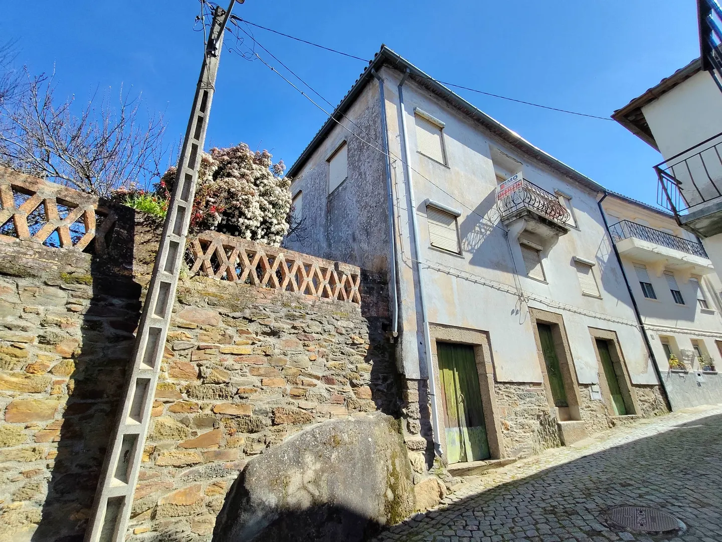 Moradia > T6 - Peso e Vales do Rio, Covilh�, Castelo Branco - Imagem grande