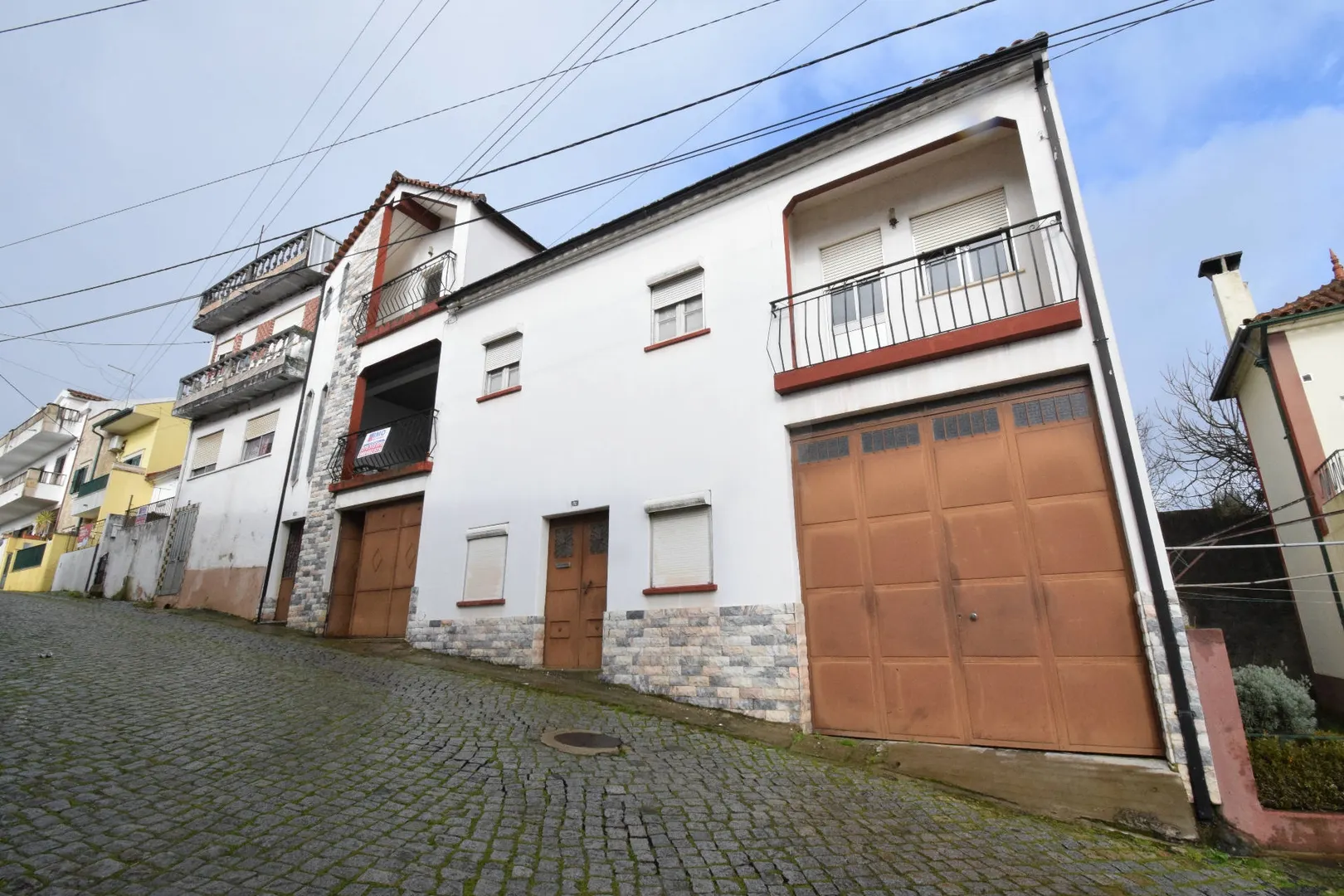 Moradia T5 - Dominguiso, Covilh�, Castelo Branco