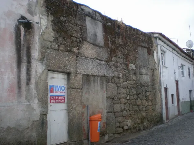 Moradia T0 - No Definido, Covilh, Castelo Branco