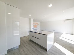 Apartamento T2 - Afonsoeiro, Montijo, Setbal