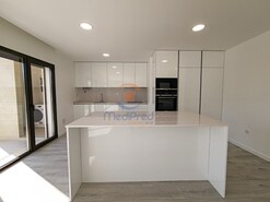 Apartamento T3 - Afonsoeiro, Montijo, Setbal