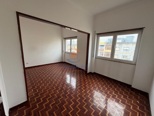 Apartamento T2 - Alto do Seixalinho, Barreiro, Setúbal - Imagem grande